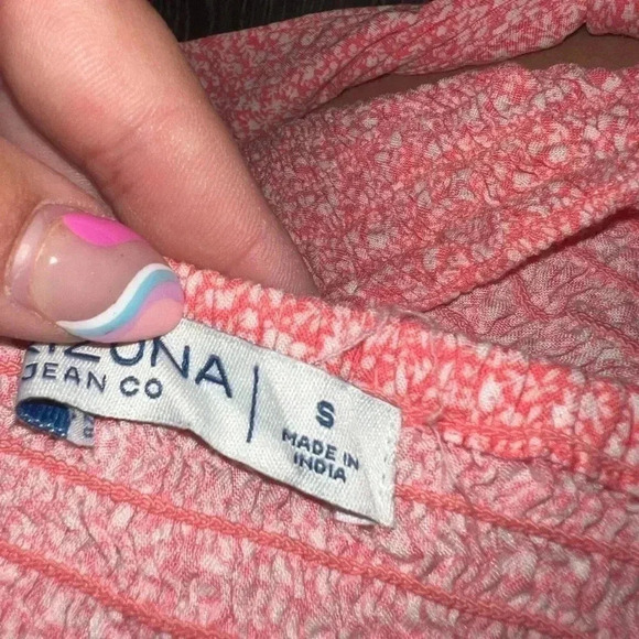 Arizona jean co woman’s cropped shirt with open back size small - Picture 4 of 5